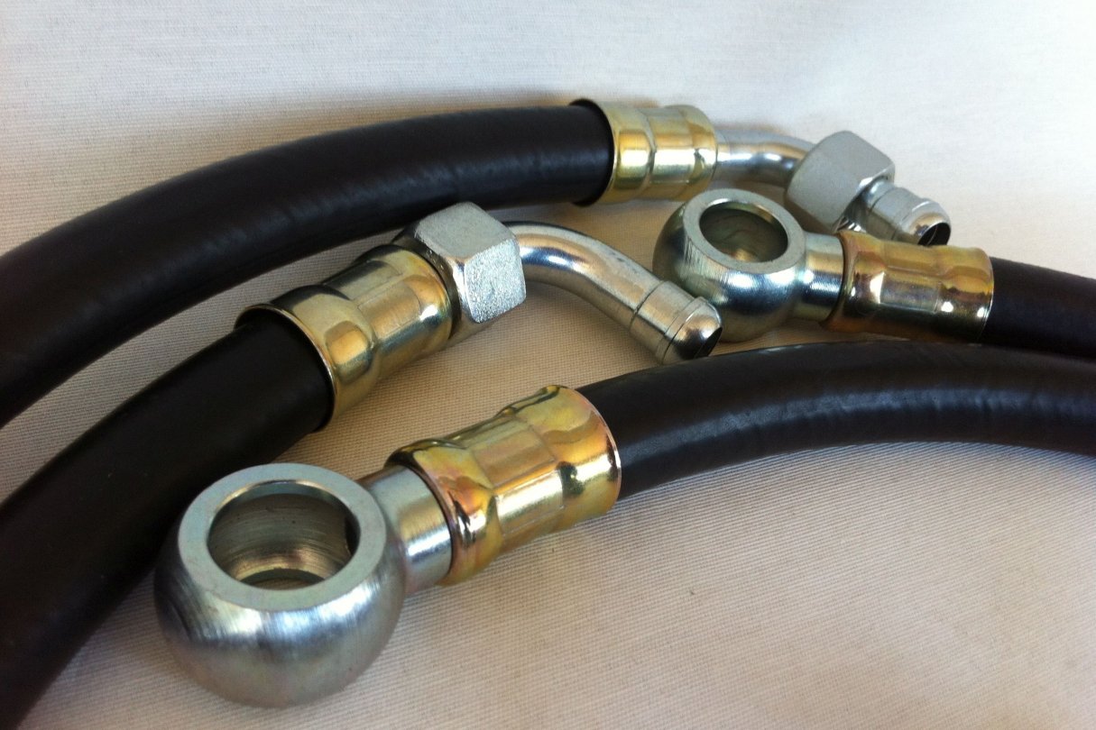 Assembly kit oil cooler - black