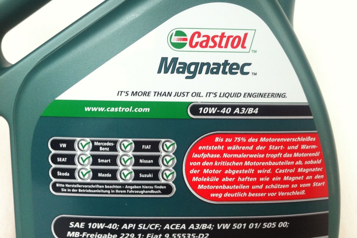 Car Engine Oil Service Kit / Pack 5 LITRES Castrol Magnatec 10w-40 A/B 5L