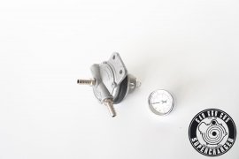 Fuel pressure regulator / fuel pressure regulator adjustable with pressure gauge