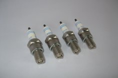 Spark plugs Bosch Platinum W4-DP0 for G40 and G60